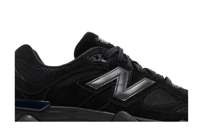 New Balance 9060 Triple Black